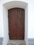Дверь в доме казацкого старшины в этно-центре Мамаева Слобода. Реконструкция казацкого поселка 18 века.